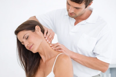 Hands-on osteopathy treatment for chronic pain and movement restriction
